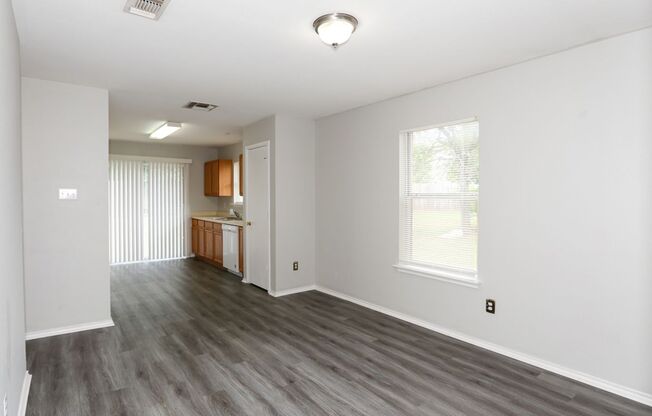 3 beds, 1 bath, $1,475