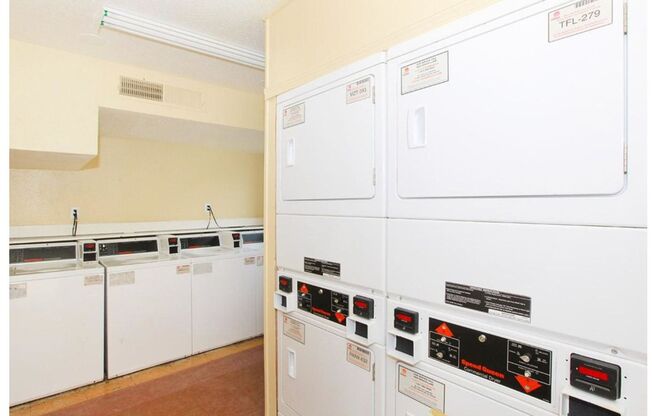 Studio, 1 bath, 462 sqft, $919, Unit 2011