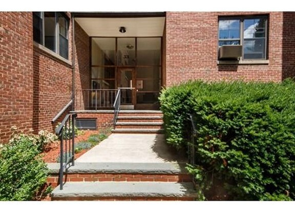 53 Harvard Avenue
