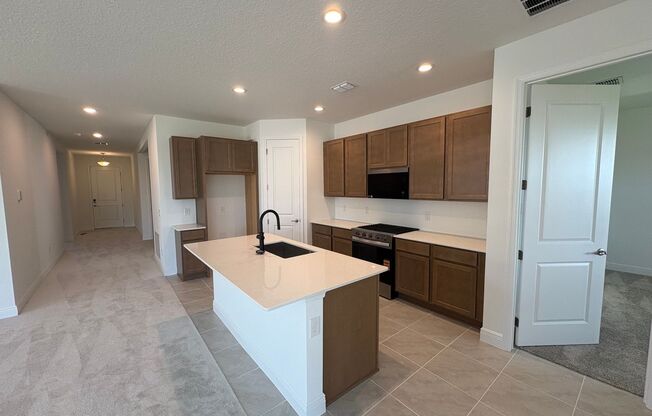 Stunning New Construction Home in the Heart of Apopka