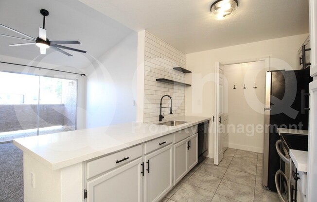 2 beds, 2 baths, 898 sqft, $1,595, Unit 228