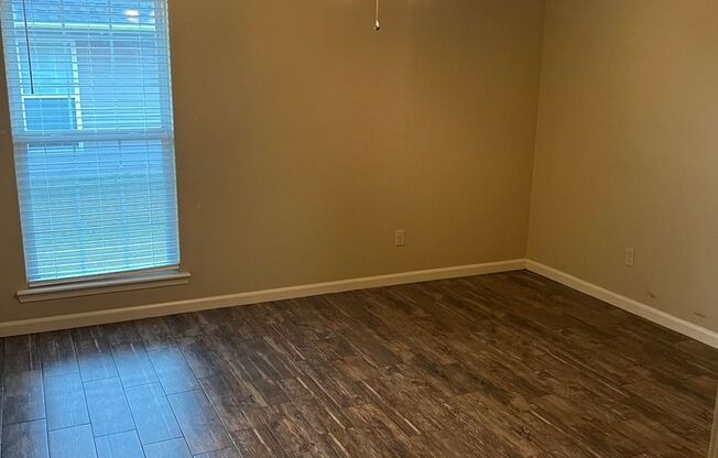 1 bed, 1 bath, 825 sqft, $995, Unit CSA 240