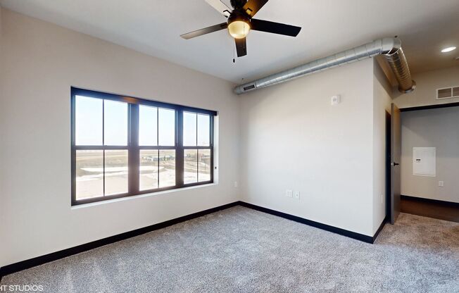 1 bed, 1 bath, 690 sqft, $1,174, Unit #410