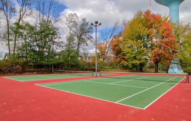 Tennis Courts at Hunt Club Apartments, Integrity Realty, Copley, Ohio, 44321