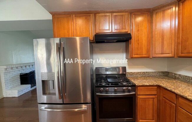 3 beds, 2 baths, $3,200