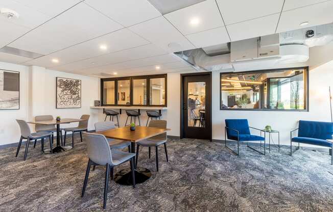 The Blend - Wi-Fi Lounge