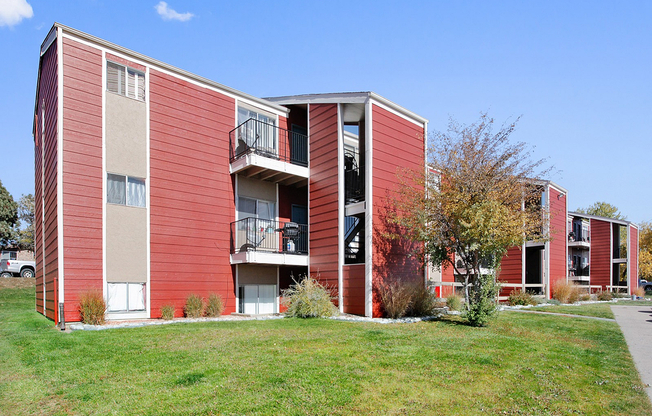 SUNRIDGE APARTMENT HOMES