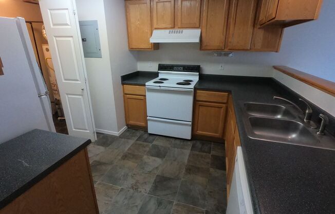 2 beds, 2 baths, $2,650