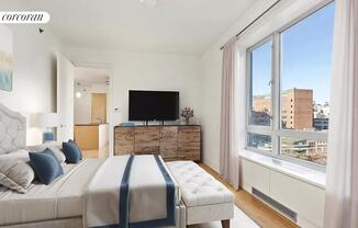 545 W 110 ST