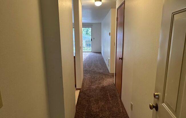 2 beds, 1.5 baths, 950 sqft, $1,600, Unit A103