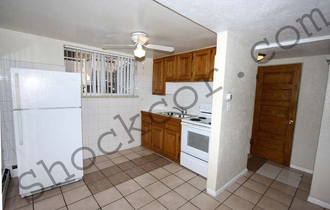 Studio, 1 bath, 395 sqft, $1,100, Unit 50-105