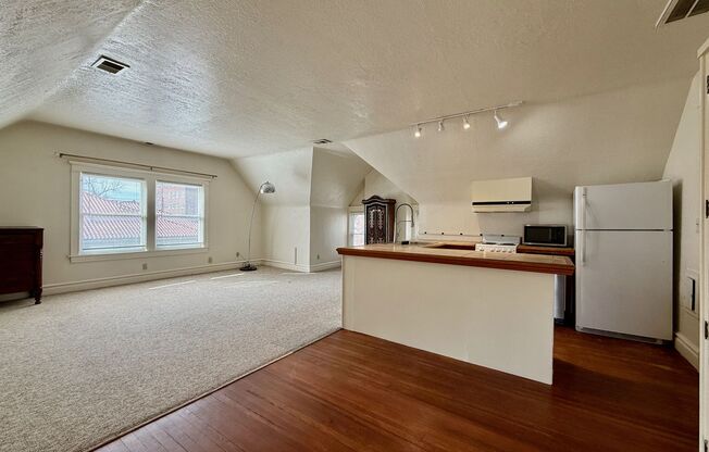3415 Locust St.