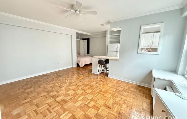 2130 N St NW, #105
