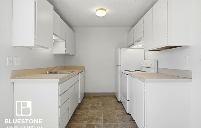2 beds, 1 bath, 1,000 sqft, $1,325, Unit 31