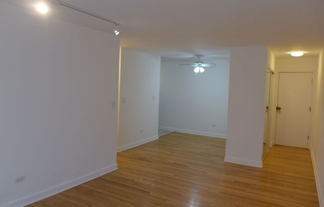 1 bed, 1 bath, 640 sqft, $1,650, Unit 404