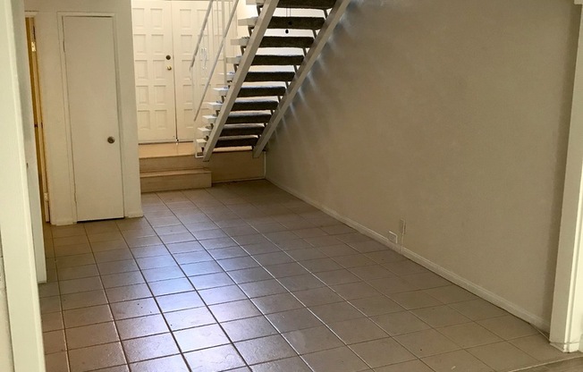 Remodeled Townhome in Point Loma/Sports Arena