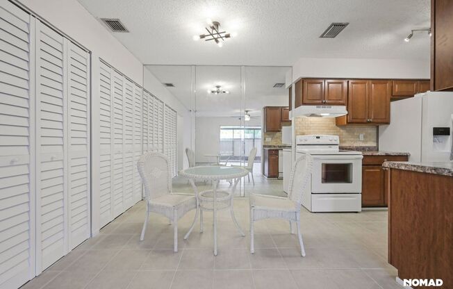 Charming 2BR House in Jensen Beach
