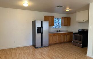 3 beds, 2 baths, $1,100