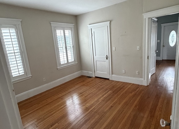 2 beds, 1 bath, 1,050 sqft, $2,900, Unit 1