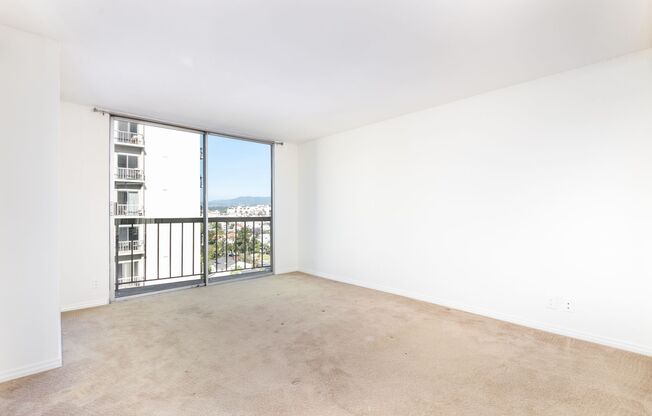 1 bed, 2 baths, $2,695