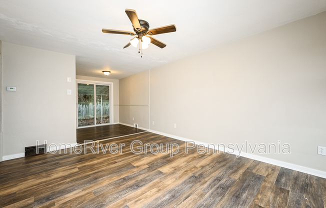 448 JANICE DR