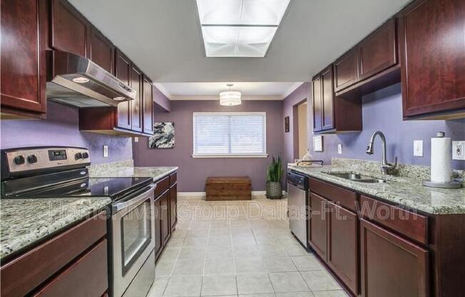 739 LOGANWOOD AVE