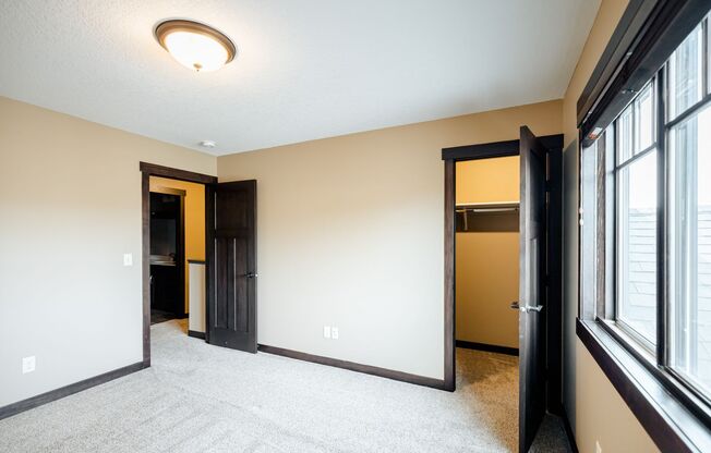 2 beds, 1.5 baths, 1,080 sqft, $1,875, Unit 3273