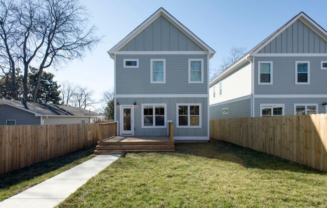 Great house with secure carport-Located in Buchanan Arts District