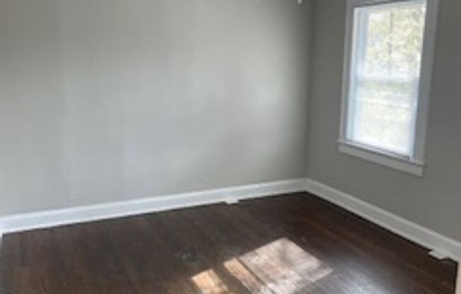 2 beds, 1 bath, $1,025