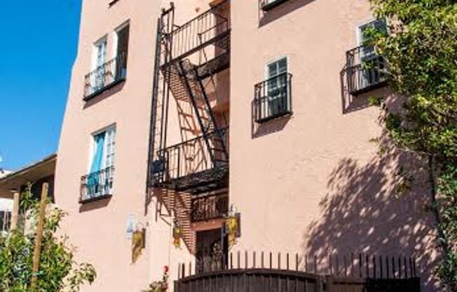 HBT - Casa Bonita Apartments