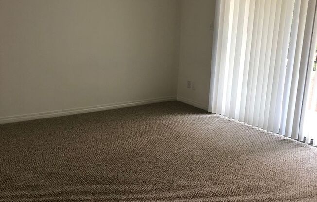 2 beds, 2 baths, 1,300 sqft, $3,200, Unit 101