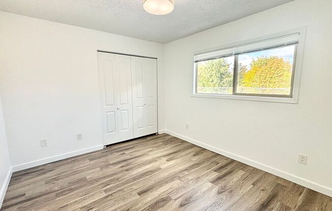 3 beds, 2 baths, 985 sqft, $2,495, Unit 401