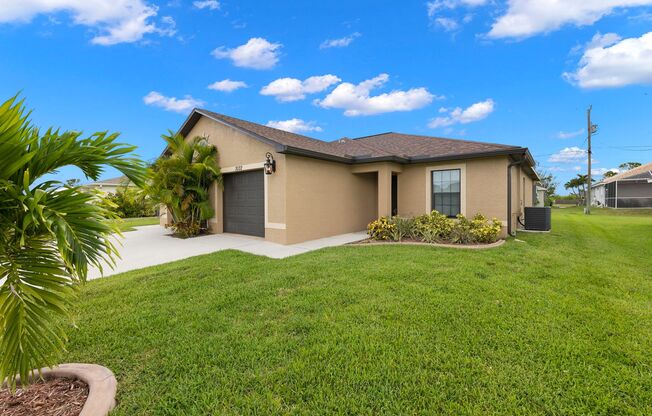 Beautiful Duplex Available Immediately