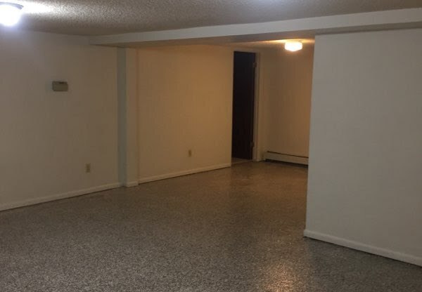 409 W 24 ST