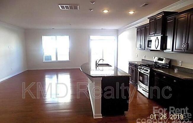 15027 SAVANNAH HALL DR