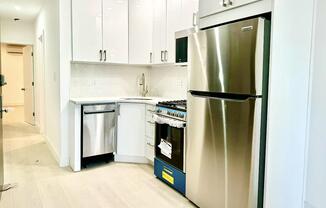 1 bed, 1 bath, $3,500, Unit 1-R