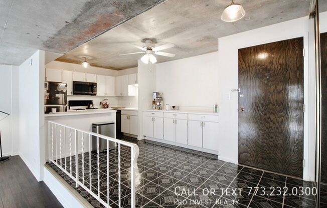 Available July 1st! Sun-filled Oversized 1Bed/1Bath in Full-Amenity Streeterville High-Rise!