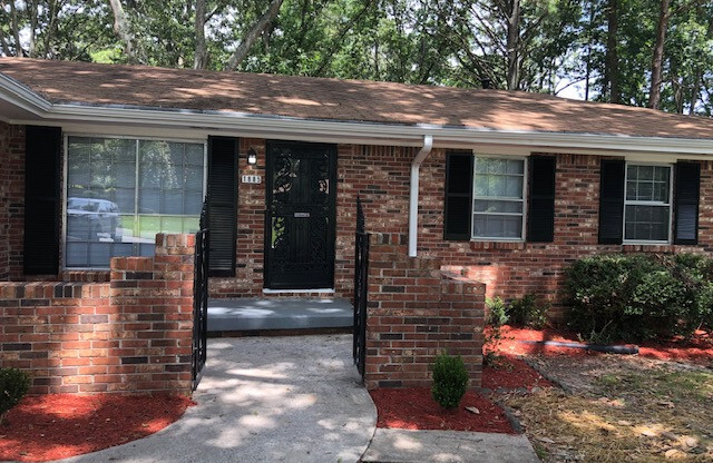 3 beds, 2 baths, $1,700