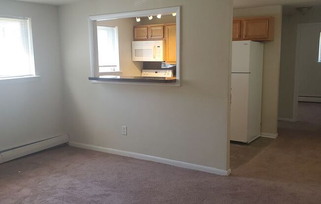 1 bed, 1 bath, 550 sqft, $1,250, Unit H04