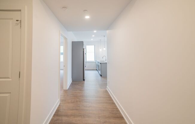 2 beds, 2 baths, 1,100 sqft, $2,450, Unit Unit 403