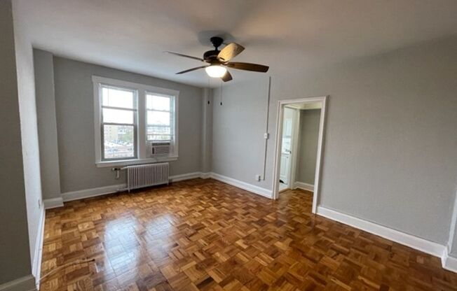 Studio, 1 bath, 340 sqft, $1,771, Unit 505