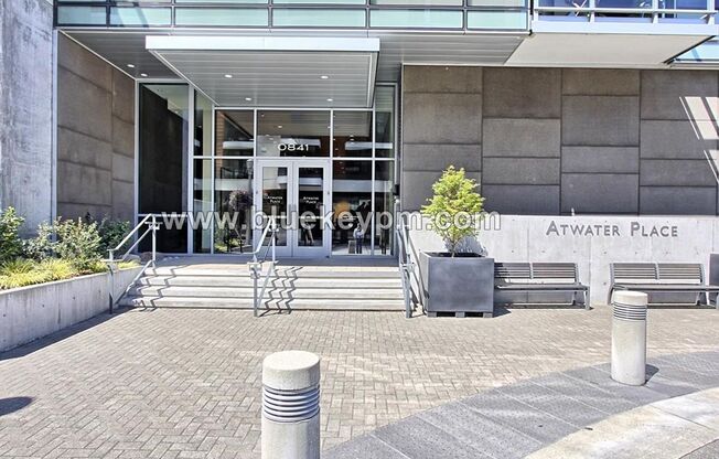 2 Bed, 2 Bath Condo with 24 HR Concierge and River View