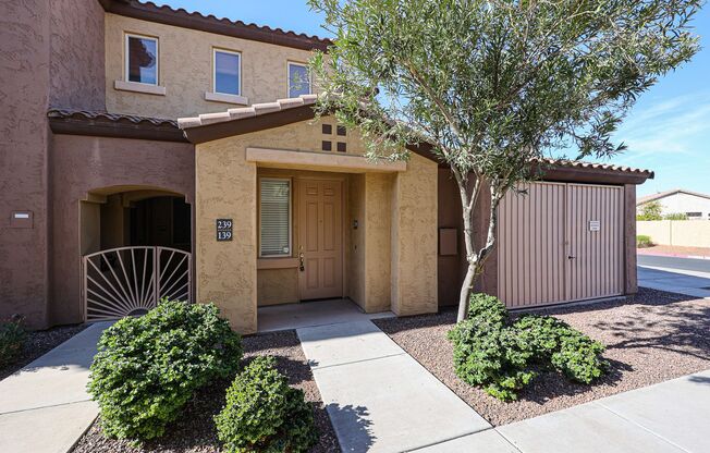 Available Now ! Magnificent 3 Bed 2.5 Bath Townhouse in Chandler, AZ