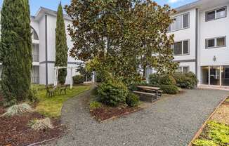 Courtyard at The Ridge at Bellevue, Washington, 98005