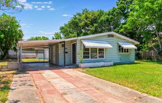 Spacious 2 Bedroom, 1 Bathroom Home in Meadowlawn!