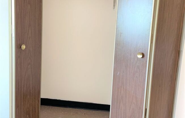 Studio, 1 bath, 600 sqft, $799, Unit Lovers Lane-211