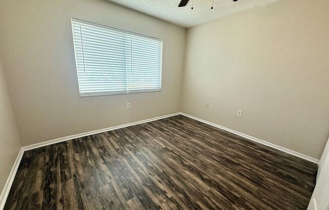 2 beds, 1 bath, $1,550, Unit unit 1604