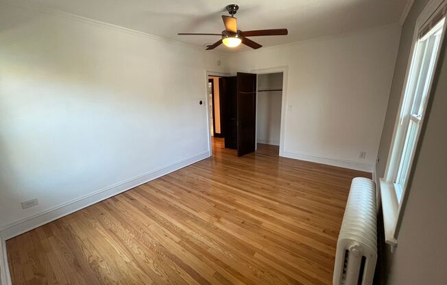 3 beds, 1 bath, 2,000 sqft, $3,795, Unit 1123 - 2