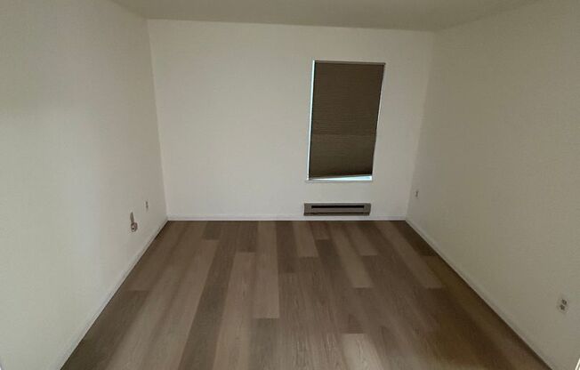 1 bed, 1 bath, $2,990, Unit # 110