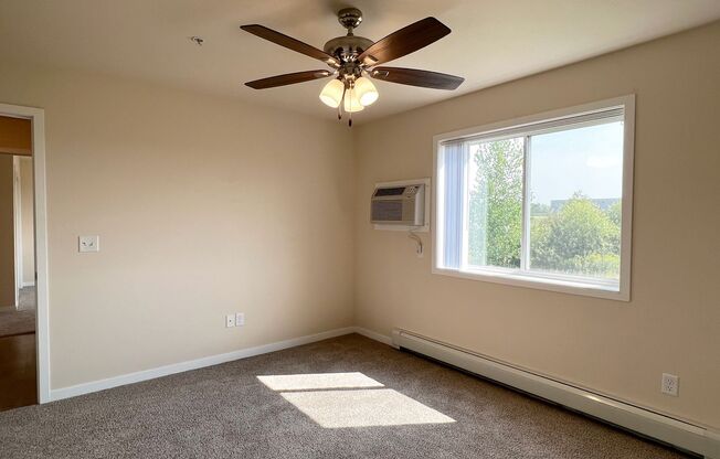 2 beds, 1 bath, 938 sqft, $1,345, Unit ST 1419-12